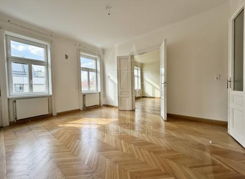 Helle 3-Zimmer Altbauwohnung im zentrale Cottagelage - renovierungsbedrftig
