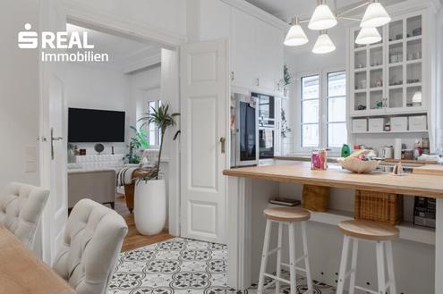 EXKLUSIVE 4 ZIMMER-ALTBAUWOHNUNG MIT TERRASSE IN BESTLAGE