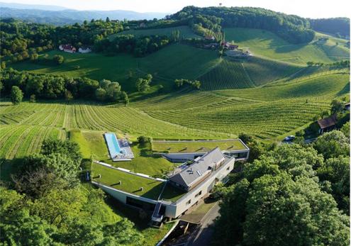 Luxuriser Zweitwohnsitz in der Sdsteiermark - Residenz mit Infinty Pool