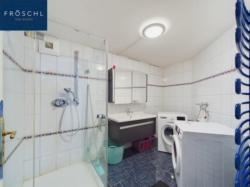 Badezimmer im UG