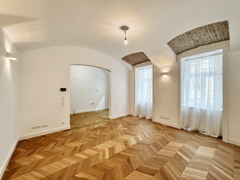 straenseitiges Zimmer