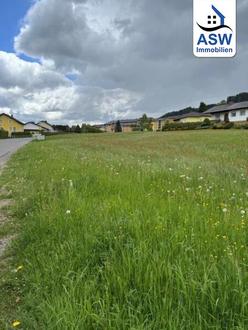 Attraktives, auch teilbares Grundstck mit ca. 7.200 m Gesamtflche - Ideal fr Bautrger oder private Huslbauer!