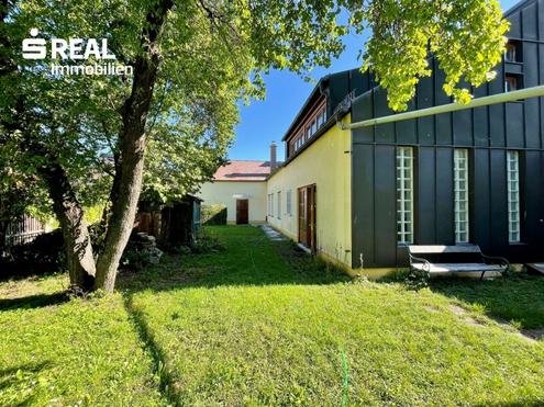 charmantes Altbau-Einfamilienhaus mit Entwicklungspotenzial in Grnruhelage