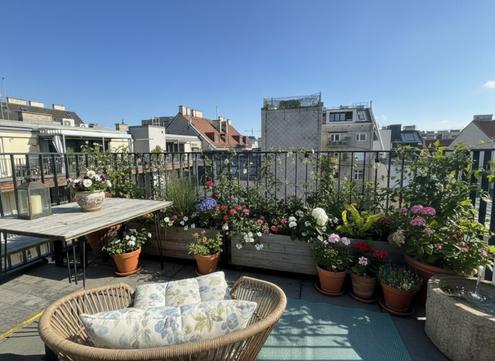 Exklusive Dachgeschoss-Wohnung: 4 Zimmer & 3 Terrassen (Heizkosten inkl.)