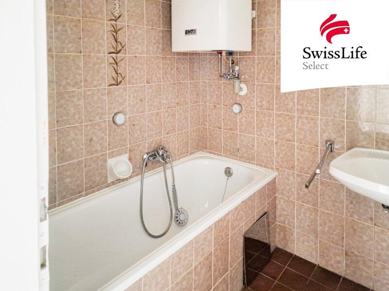 Bad mit Wanne