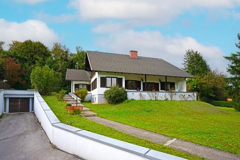 Premiumlage im Wienerwald! Idyllisch gelegenes Landhaus mit Wellnessbereich und Panoramablick