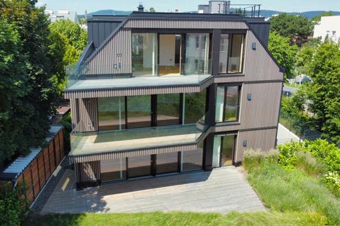 Grozgige Familienwohnung mit groem Eigengarten
