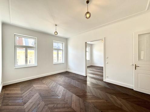 Südwestseitiger Erstbezug in hoher 3. Etage nächst Servitenviertel und Donaukanal!