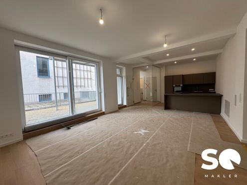 #SQ - ALTBAU: STILVOLLE TERRASSENWOHNUNG IN RUHELAGE!