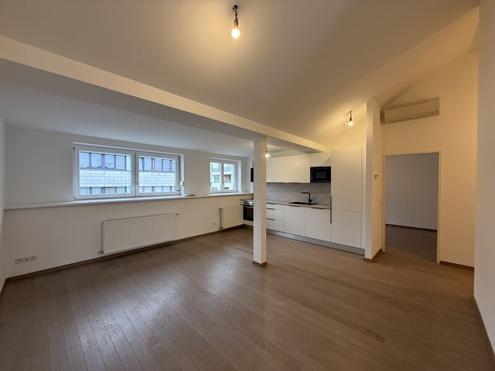 Grozgige 2-Zimmer Wohnung nahe U1 Keplerplatz in ruhiger Lage zu vermieten!