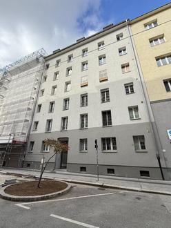 Kompakte Single Wohnung mit Lift ab sofort zu vermieten...