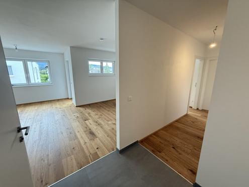 Neuwertige 3. Zi. Wohnung mit BALKON im schnen Purgstall, ab sofort, zu vermieten...