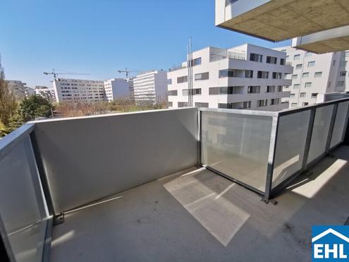 Schöne 3 Zimmerwohnung mit Balkon Nähe Gasometer