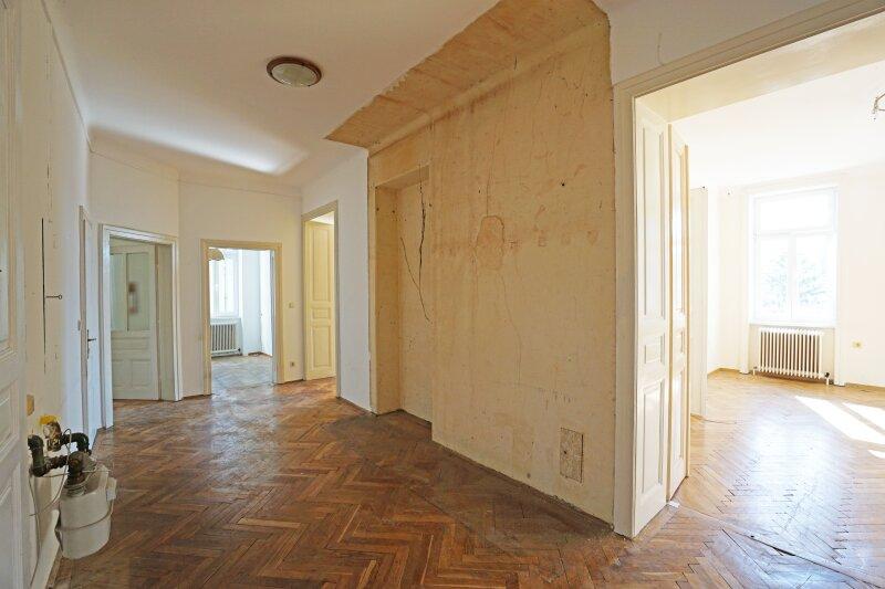 VR_Gang Richtung Bro_Bad