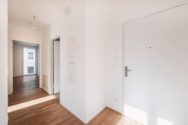 Foto 2 - Bild Eingangsbereich.jpg