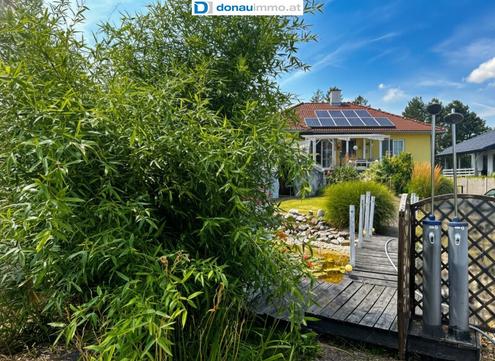 2191 Schrick Tolles und durchdachtes Einfamilienhaus mit großem Garten und Pool