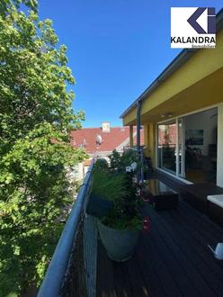 360 TOUR //DACHGESCHOSSWOHNUNG NAHE JRGERBAD