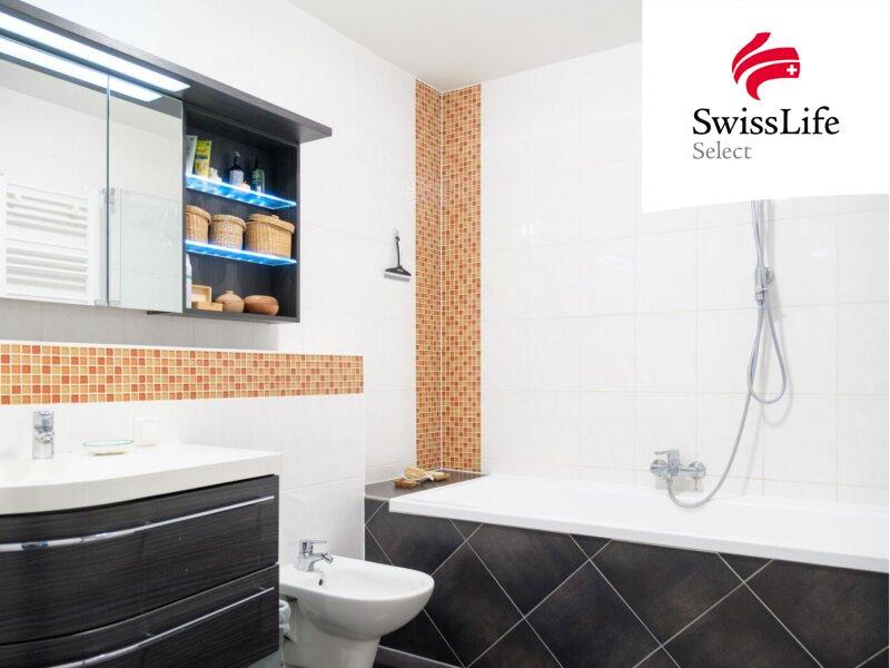 Bad mit Wanne, WC und Bidet