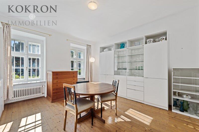 Esszimmer rechter Flgel