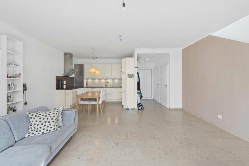 Offene Wohnkche mit Vorraum