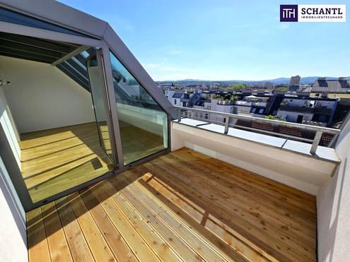 Neuer Preis! Traumhafter Blick auf das Schloss Schnbrunn - Neuer Preis! Happy to be here! Lichtdurchflutet + Super hohe Rume im Dachgeschoss + Terrasse mit Fernblick + Beste Infrastruktur und Anbindung!