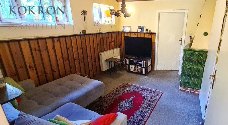 Blick durch den Hobbyraum- Untergeschoss