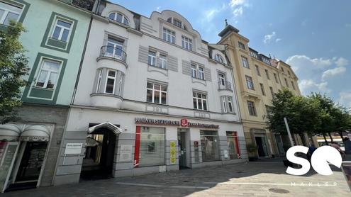 # SQ -  NAHEZU BESTANDSFREIES ZINSHAUS MIT ENTWICKLUNGSPOTENTIAL