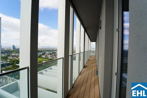 Luxuriöse 4-Zi.-Wohnung mit Loggia & Donaublick
