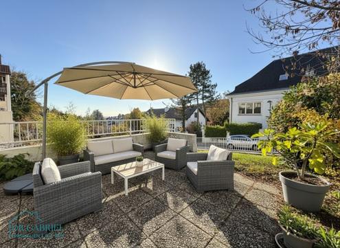 DOPPELHAUSHLFTE - NHE AMERIKANISCHER SCHULE - 6 SCHLAFZIMMER!!!