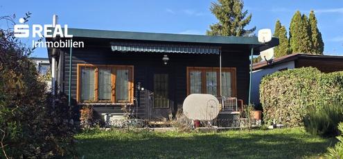 idyllischer Badebungalow auf Eigengrund mit direktem Wasserzugang