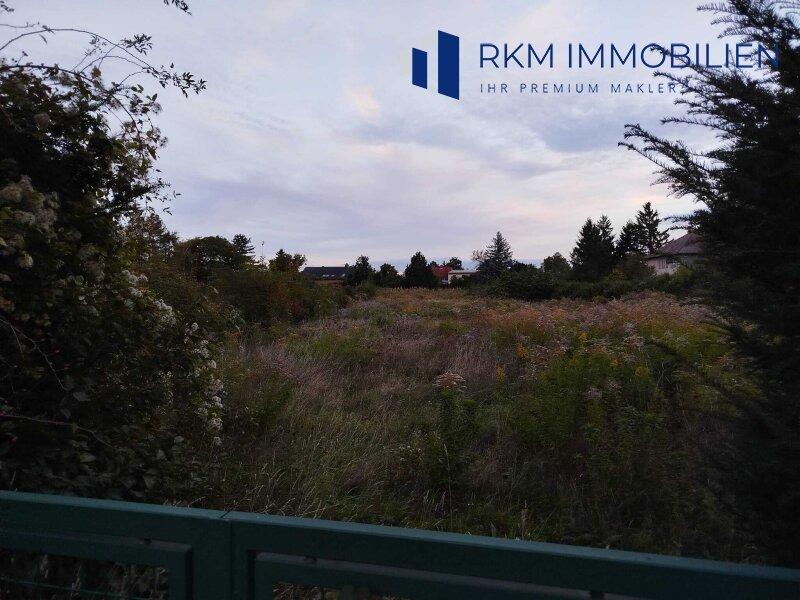 Grundstck - umzunt (Land und Forstwirtschaft)