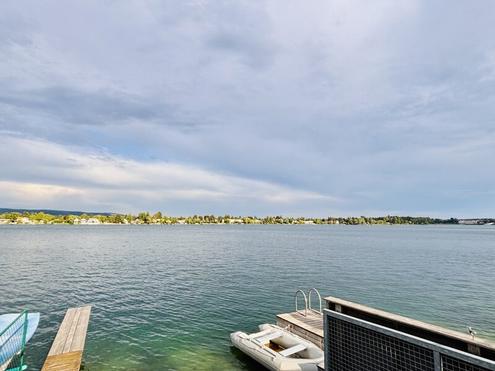 Direkt am See gelegen - in erster Reihe! Traumhaft schnes Grundstck am Neufelder See | Perfekt fr einen Neubau