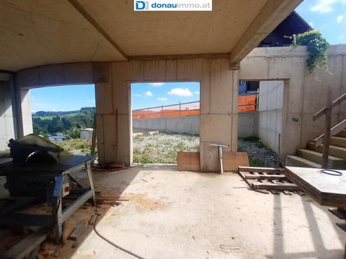 Traumlage, einzigartiges Architektenhaus mit Pool in Teilrohbau zur Fertigstellung in Voitsberg