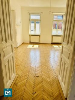 Stilaltbauwohnung mit perfekter WG-Raumaufteilung