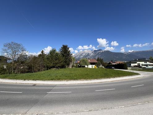 Ca. 1000 Quadratmeter groes Baugrundstck in Weerberg!