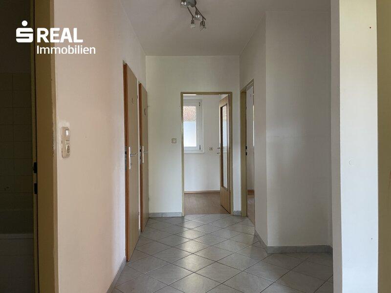 Flur mit Zugang zu allen Rumen