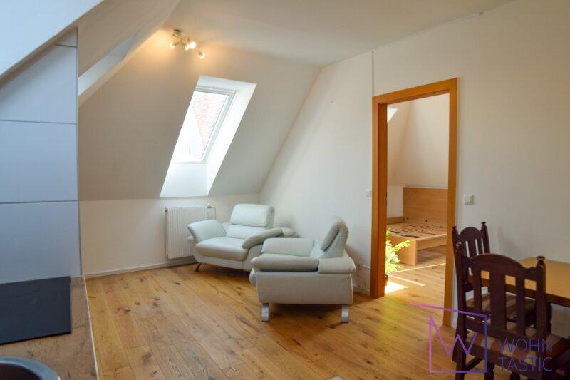 Wohn-/Esszimmer - Blick Richtung Zimmer 2.