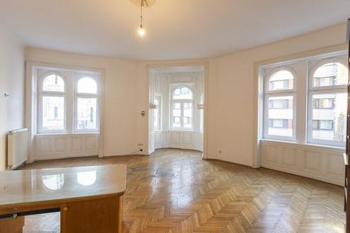 Müllnergasse - repräsentativer 8 Zimmer Altbau mit zwei Eingängen und Garage