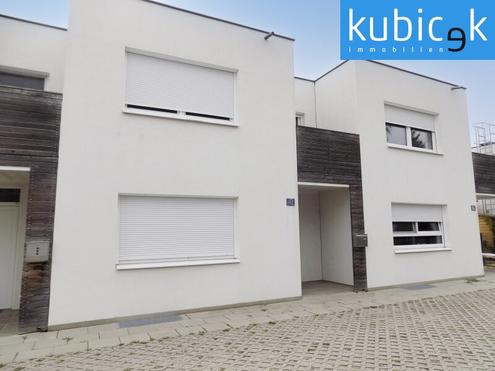 Wohnkomfort auf 2 Ebenen und Platz für 2 Autos