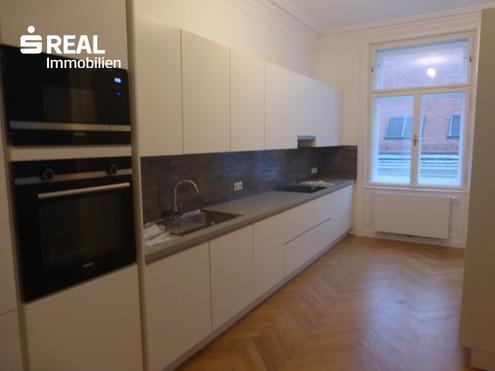 Nahe Stadtpark - Design-Altbau mit kleinem Balkon - perfekter Grundriss - exklusiv saniert - 4. Liftstock