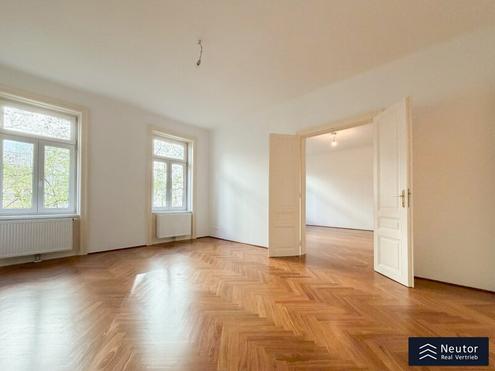 URBANES WOHNEN MIT FLAIR - GROZGIGE 4-ZIMMER-WOHNUNG NHE ROCHUSMARKT - ALTBAUCHARME