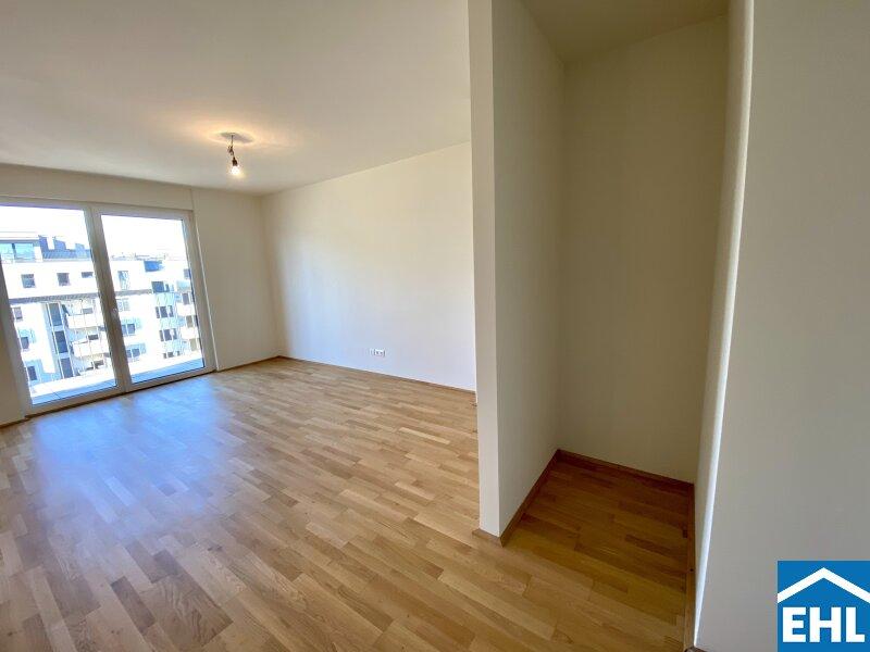 Mustervorraum + Wohnzimmer