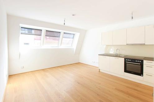 Erstklassiger DG-Wohntraum mit Balkon!