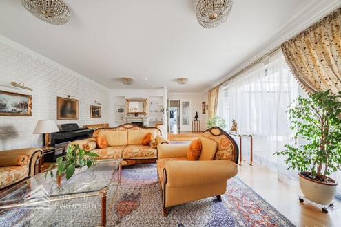 Gerumige Luxus-Villa in Neustift