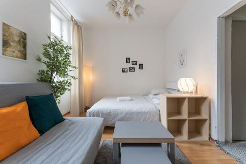 zwei Altbau- Wohnungen, unsaniert