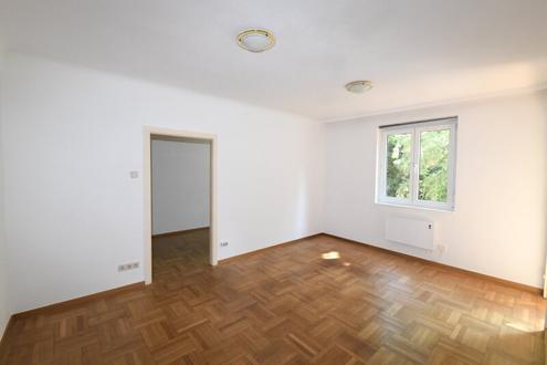 Grnruhelage! 2 Zimmer Hochparterre Wohnung - ab sofort verfgbar