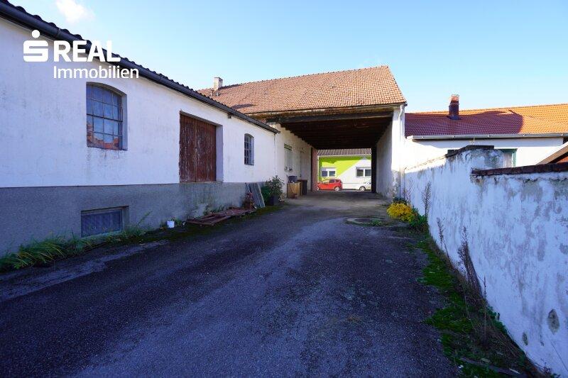 Einfahrt Grundstck 1