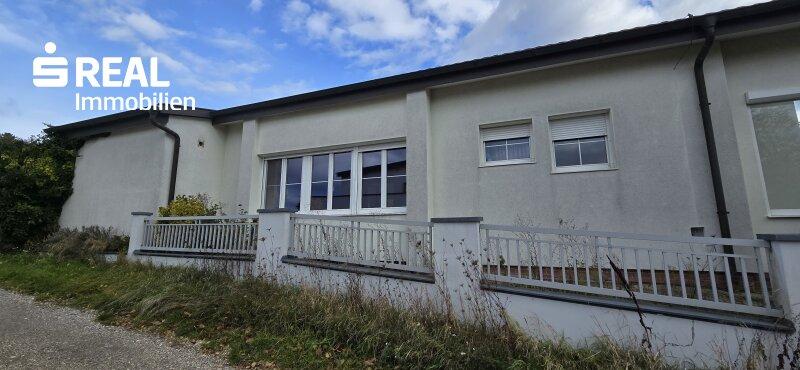 Seitenansicht_Strasse