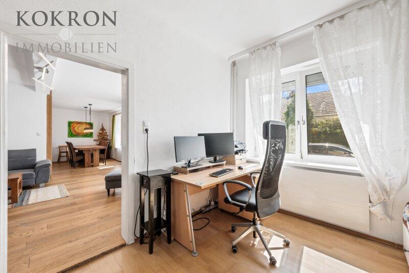 EG-Zimmer 1- Blick in den Wohnraum