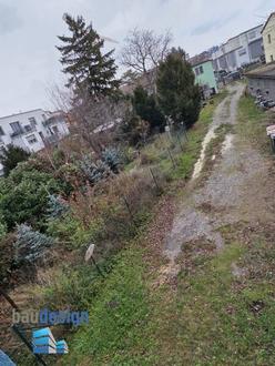 Ziegelhofstrae - Schnes Grundstck in Siedlungslage mit Abbruchhaus